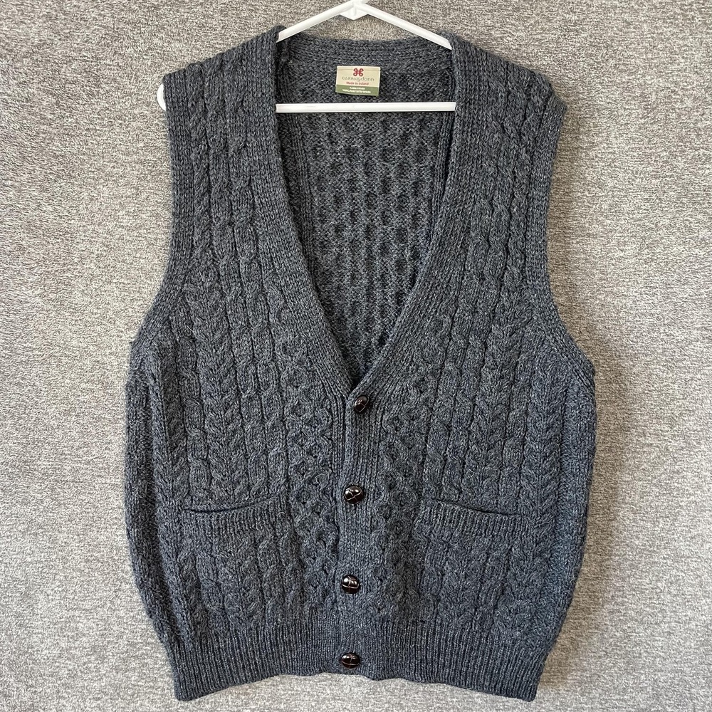 Carraig Donn Sweater Vest Mens Large Gray Wool V Neck Cable Knit Ireland Pockets